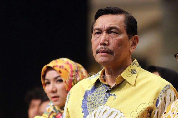 Disindir Akbar, Luhut Panjaitan: Jangan Terburu-Buru Ngomel - JPNN.COM