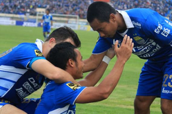 Vujovic Sempat Jadi Kiper, Persib Gunduli PBR - JPNN.COM