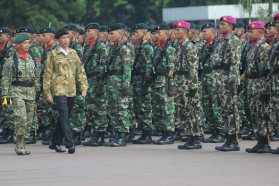 Pembaretan Jokowi Dianggap Aneh dan Mubazir - JPNN.COM