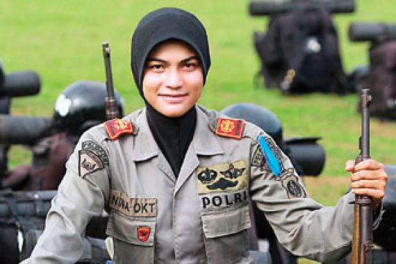Bripda Nina, Srikandi Cantik di Detasemen Gegana, Brimob Polda Aceh - JPNN.COM