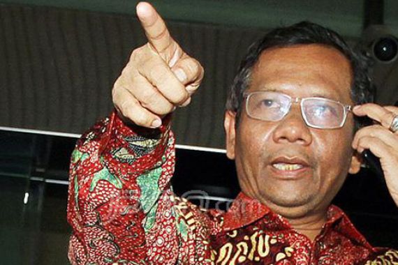 Mahfud Ingatkan KPU Harus Berani Berhadapan DPR - JPNN.COM