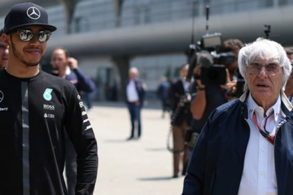 Bos F1 Harapkan Hamilton Bertahan di Mercedes - JPNN.COM