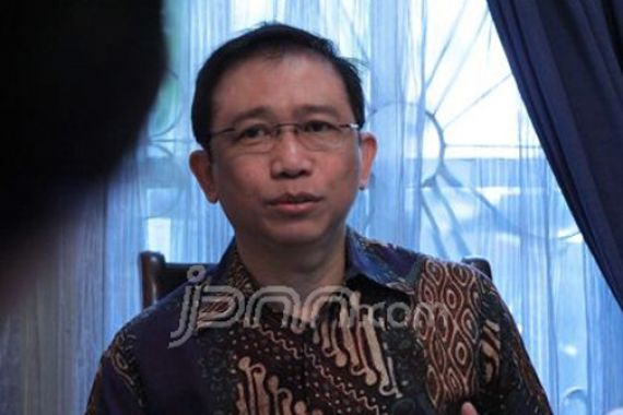 Marzuki dan Pasek Tantang SBY Rebut Ketum PD, Mubarok: Itu Main-main - JPNN.COM