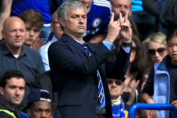 Antar Chelsea Juara, Mourinho Bertahan 2 Musim Lagi - JPNN.COM