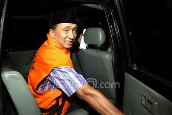 Fuad Amin Jalani Sidang Perdana di Tipikor - JPNN.COM