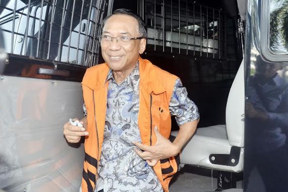 Di Depan Penyidik KPK, Jero Curhat Masalah Kesehatan - JPNN.COM