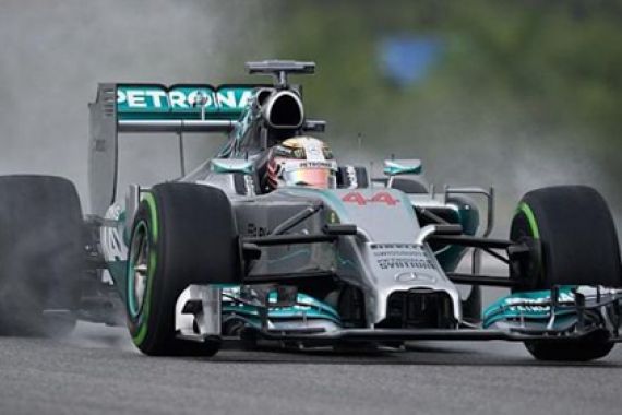 Mercedes Senang Hamilton dan Rosberg Bermusuhan - JPNN.COM
