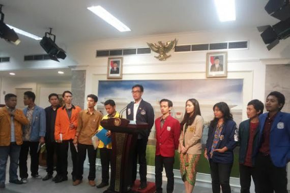 Direstui Jokowi, Ribuan Mahasiswa Bakal Demo di Depan Istana - JPNN.COM