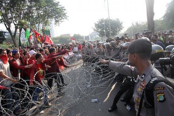 Ke Luar Kota, Mahasiswa Tuding Jokowi Pembohong - JPNN.COM