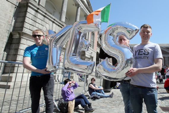 Pertama di Dunia Lewat Referendum, Irlandia YES buat Pernikahan Sesama Jenis - JPNN.COM