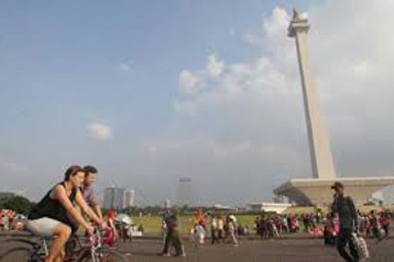 PKL Monas Demo, Merasa Seperti Dijajah Belanda - JPNN.COM