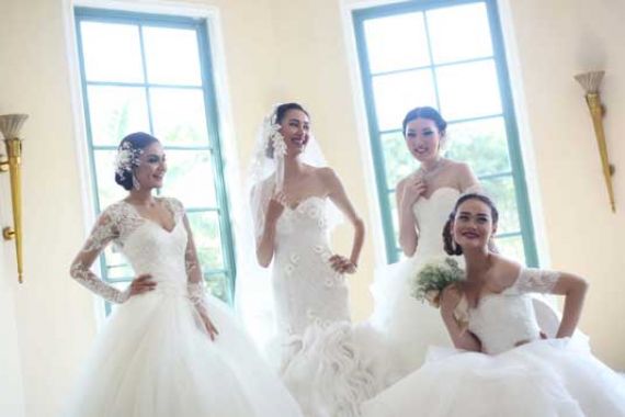 Ladies, Ini Gaun Pengantin Sederhana, Aura Cantik Terpancar dari Pemakainya - JPNN.COM