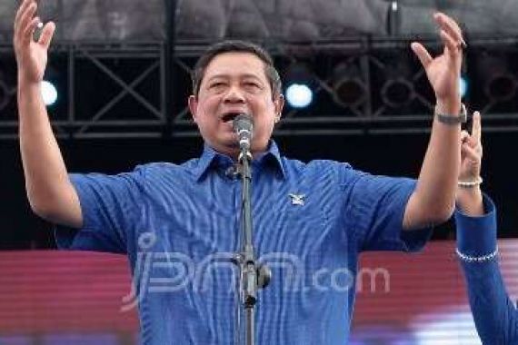 Tidak Mungkin SBY Main Golf Pakai Uang Korupsi - JPNN.COM
