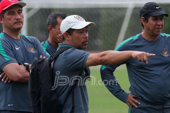 Timnas Indonesia Kalah dari Myanmar, Aji Santoso Rotasi Pemain - JPNN.COM