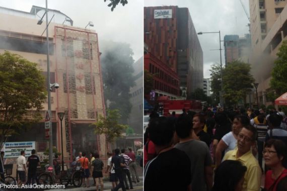 Kebakaran di Singapura, Petugas Berhasil Evakuasi 30 Orang dari Lantai Dua - JPNN.COM