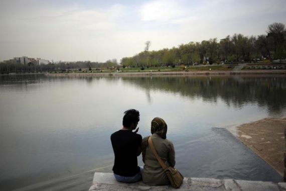 Dukung Jomblo Segera Menikah, Iran Resmi Luncurkan Situs Cari Jodoh - JPNN.COM