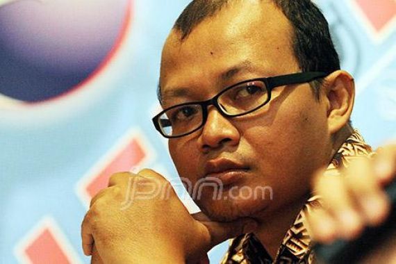 Penuntutan Korupsi Diserahkan ke Kejaksaan Agung, Yakin? - JPNN.COM