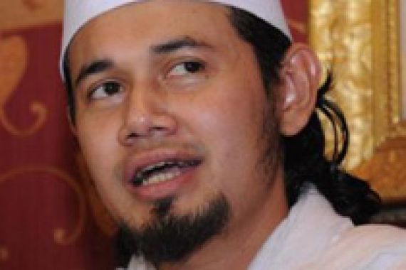 Ustaz Guntur Bumi Bebas dari Penjara, Puput Melati: Ini Surga Dunia - JPNN.COM