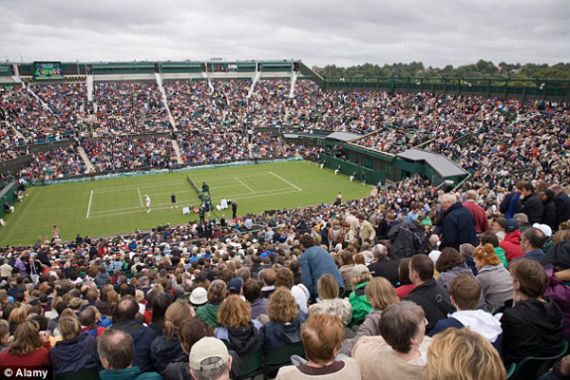 Penonton Wimbledon Kini Dilarang Mengambil Gambar selama Pertandingan, Ini Alasannya - JPNN.COM