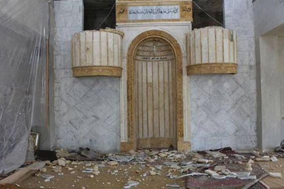 Duarrr... Ledakan Bom Menewaskan 25 Militan saat Solat Maghrib di Masjid - JPNN.COM