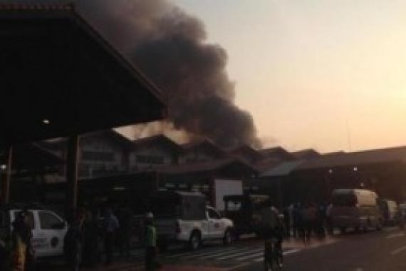 Terminal 2E Soetta Terbakar, Sembilan Penerbangan Garuda Delay - JPNN.COM