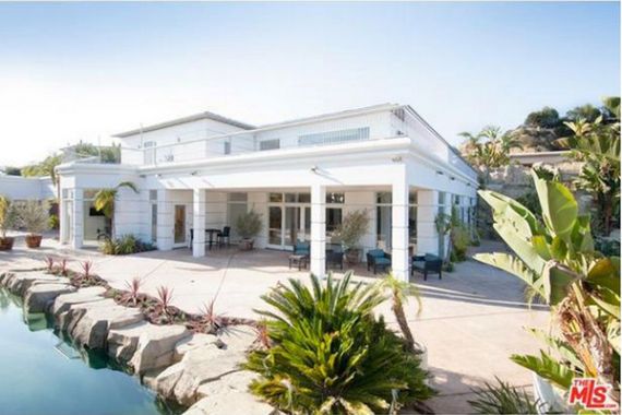 Ini Rumah Mewah Steven Gerrard di Beverly Hills, Bertetangga dengan Bos Majalah Playboy - JPNN.COM