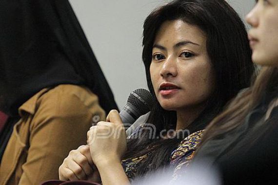 Oh...Vitalia Sesha Masih Sempat Angkat Telepon, Ini Katanya - JPNN.COM