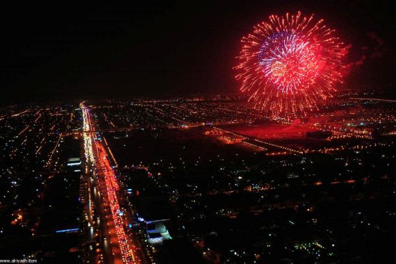 Menyambut Hari Raya Idul Fitri, Senjata Polisi Disegel hingga Pesta Kembang Api - JPNN.COM