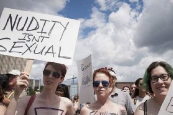 Ratusan Wanita Kanada Demo Sambil Bertelanjang Dada, Ini Fotonya... - JPNN.COM