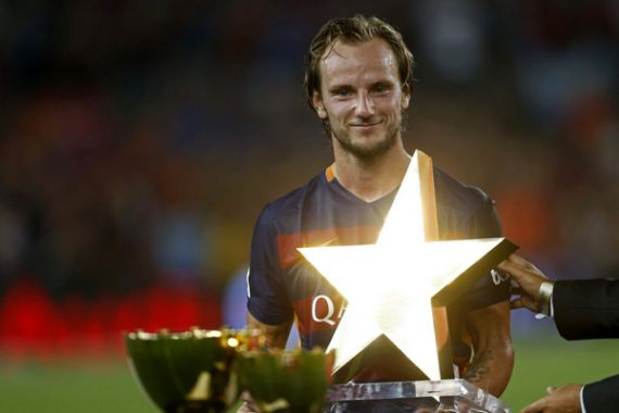 Tendangan Roket Rakitic Bantu Barca Atasi Roma, Ini Videonya - JPNN.COM