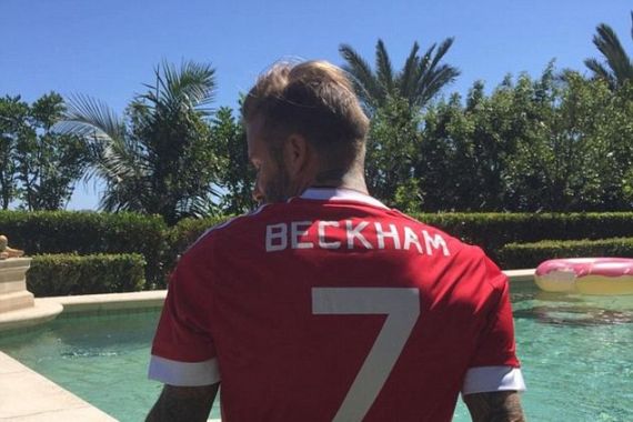 Kontrak Baru dengan Adidas, Beckham dapat Hadiah dari United - JPNN.COM