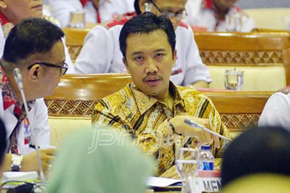 PSSI Ngotot Gelar Kompetisi, Ini Reaksi Menpora - JPNN.COM