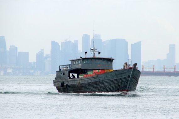 Misterius..Kapal Ikan Bantuan Provinsi Hilang - JPNN.COM