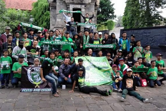 Bonek Jabodetabek-Karawang Tegaskan Sikap Terkait Piala Kemerdekaan - JPNN.COM