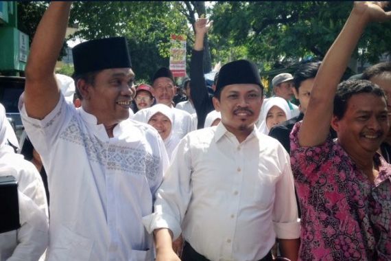 Duh, Tiba-tiba Calon Independen Mendaftar di KPU Surabaya, Maaf... - JPNN.COM