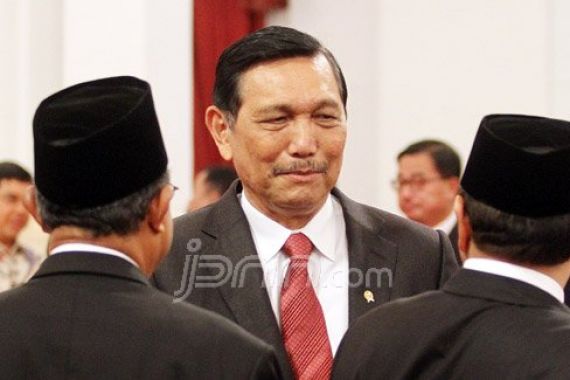 Luhut: Semua Tidak Boleh Ngomong Seenaknya - JPNN.COM