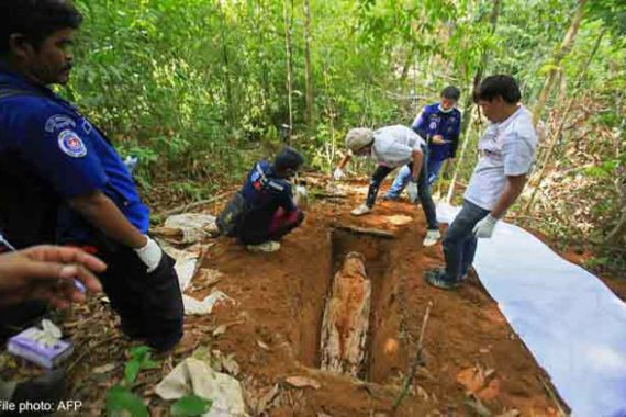 Malaysia Temukan Lagi Kuburan Massal Korban Perdagangan Manusia - JPNN.COM