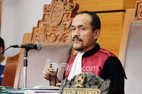 Tak Bawa Bukti Tambahan, Hakim Sarpin Batal Diperiksa - JPNN.COM