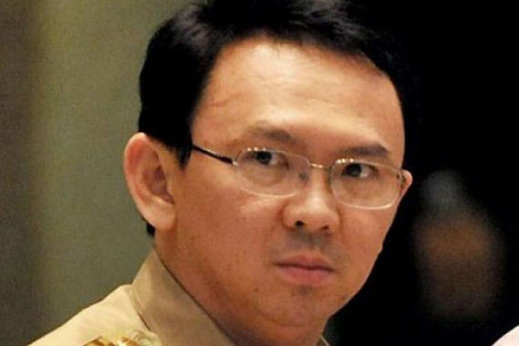 Camat Jatinegara Dituding Biang Kerok Kericuhan Kampung Pulo, Ini Tanggapan Ahok - JPNN.COM