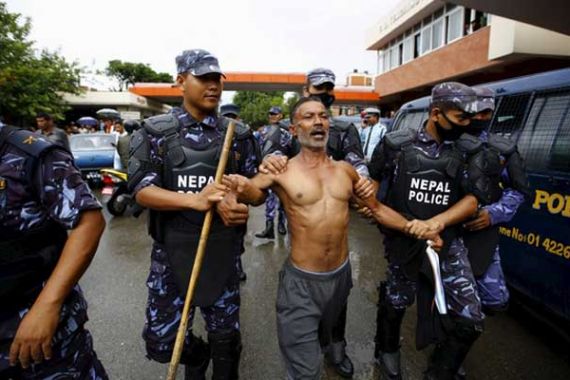 Kerusuhan Nepal Menewaskan Tujuh Polisi dan Seorang Anak - JPNN.COM