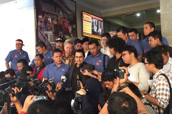 Serikat Pekerja JICT Kecam Sikap RJ Lino Mengultimatum Presiden - JPNN.COM