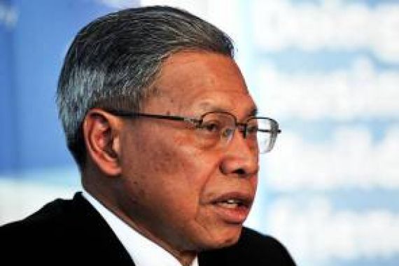 Menteri Ini Sebut Aksi Tun Mahathir Berikan Contoh Buruk Bagi Anak Muda - JPNN.COM