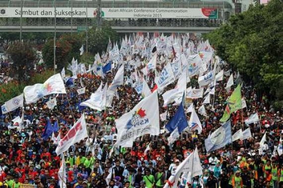 Buruh Kecewa Jokowi Undang Pekerja Asing - JPNN.COM