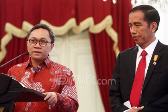 PAN Merapat, Jokowi Sambut Hangat - JPNN.COM