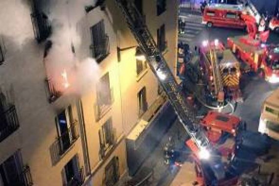 Delapan Tewas Termasuk Dua Anak-anak dalam Kebakaran di Paris - JPNN.COM