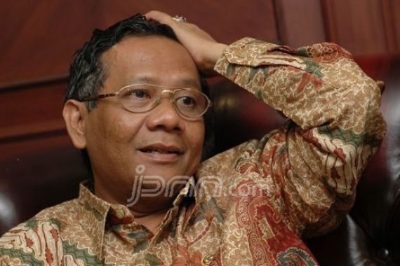 Buwas Dicopot, Mahfud MD Sentil Visi Misi Jokowi - JPNN.COM