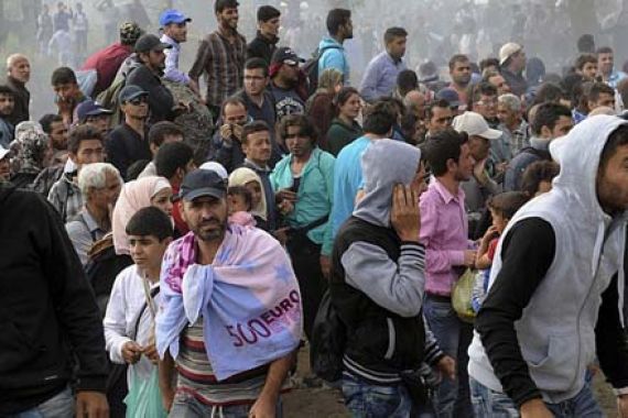 Lagi, 5.600 Imigran Menyeberang dari Yunani ke Makedonia - JPNN.COM