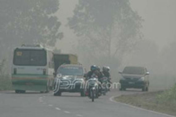 Hari Ini, Kabut Asap Kian Parah di Riau - JPNN.COM