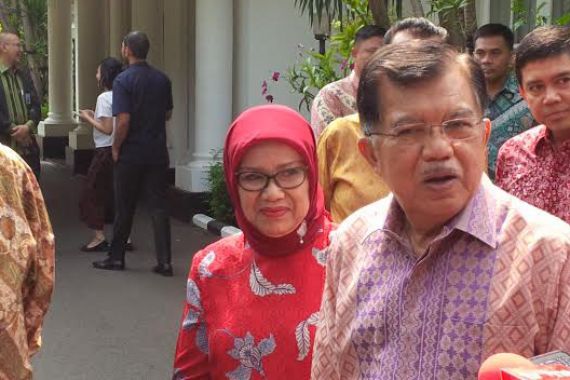 Datang ke Rumah, Jokowi: Pak JK Beneran Sudah Kuat? - JPNN.COM