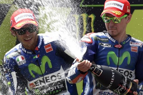 Ngeenggg... Lorenzo Terdepan, Rossi di Mana Ya? - JPNN.COM